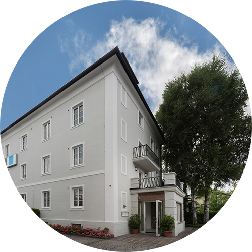 Info/Contact to our holiday-/familiy-apartments in Salzburg